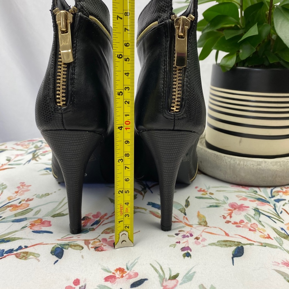 Exe' Greek Black Gold Leather Ankle Booties Heel - Picture 2 of 8